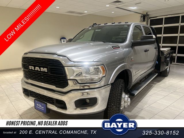2020 RAM 3500 Chassis Tradesman Crew Cab DRW RWD