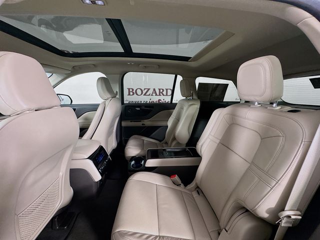 2022 Pristine White Metallic Tri-Coat Lincoln Aviator Reserve RWD SUV