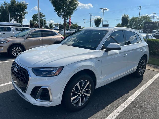 Glacier White Metallic 2025 Audi Q5 SUV / Crossover All-Wheel Drive 7-Speed Automatic
