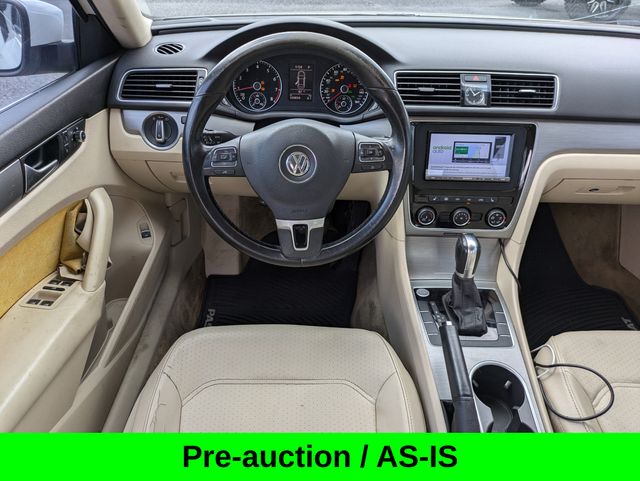 2014 Volkswagen Passat 1.8T SE