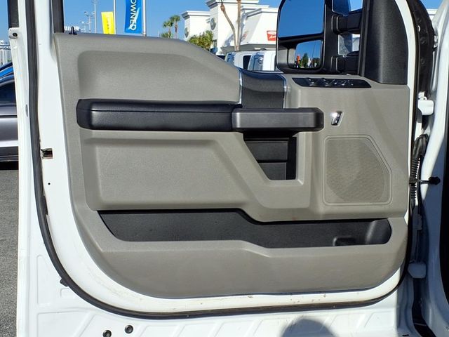 2019 Ford F-250SD XLT photo