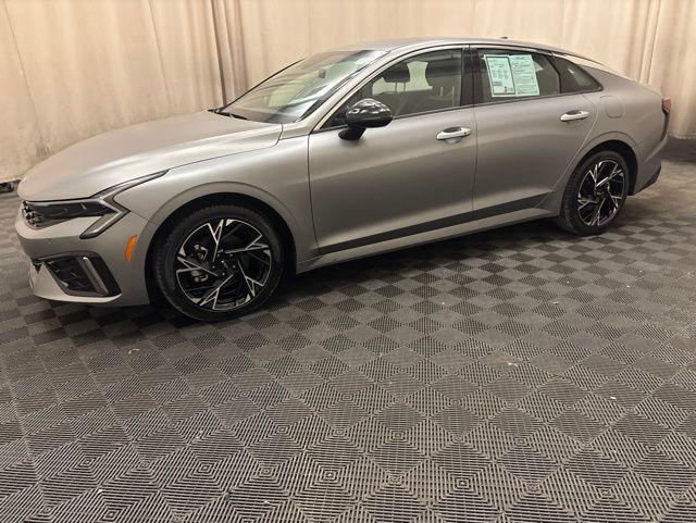 2025 Kia K5 GT-Line - Image 4