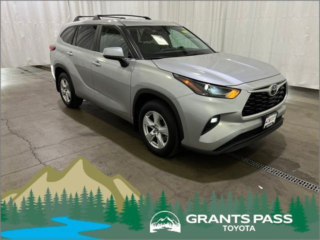 2023 Toyota Highlander LE AWD