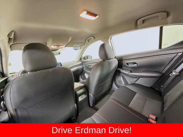 2025 Nissan Sentra SR - Photo 10