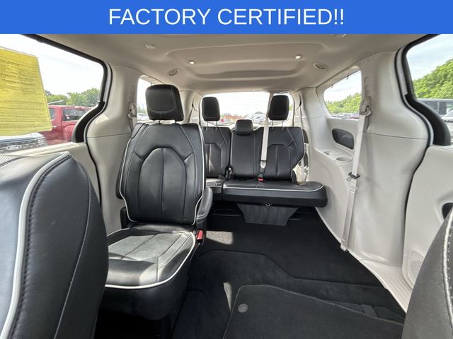 Used 2024 White Chrysler Limited image 26
