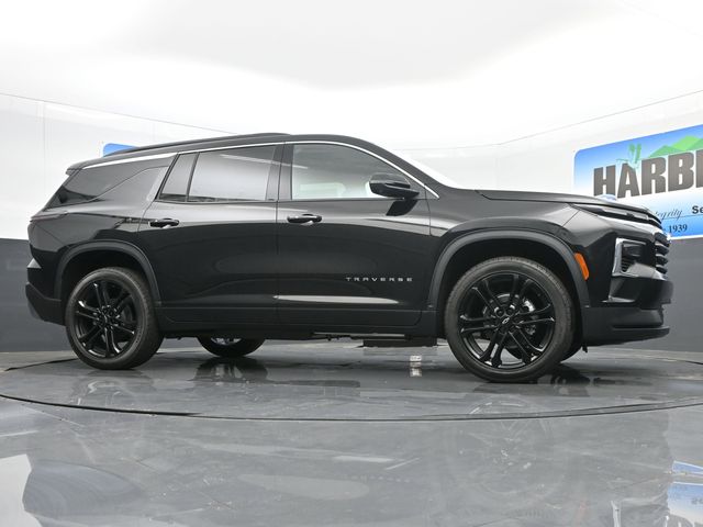 2025 Chevrolet Traverse LT photo