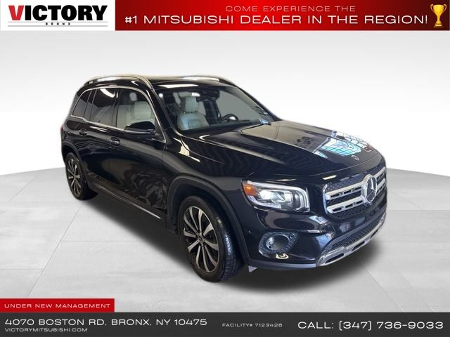 2022 Mercedes-Benz GLB GLB 250 photo