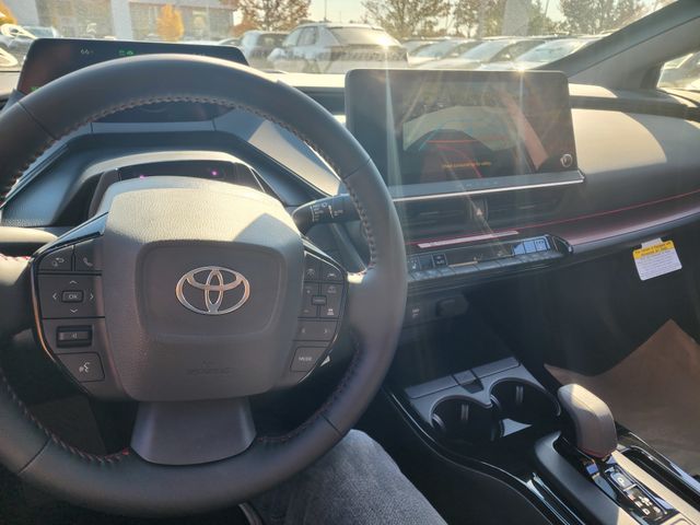 2024 Toyota Prius Prime XSE 31