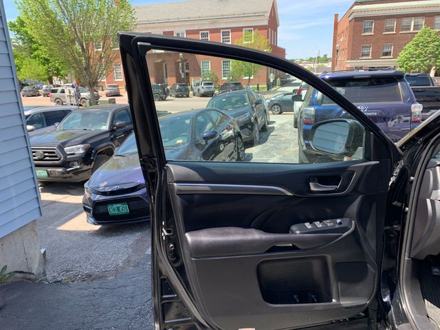 Used 2019 Toyota Highlander SUV
