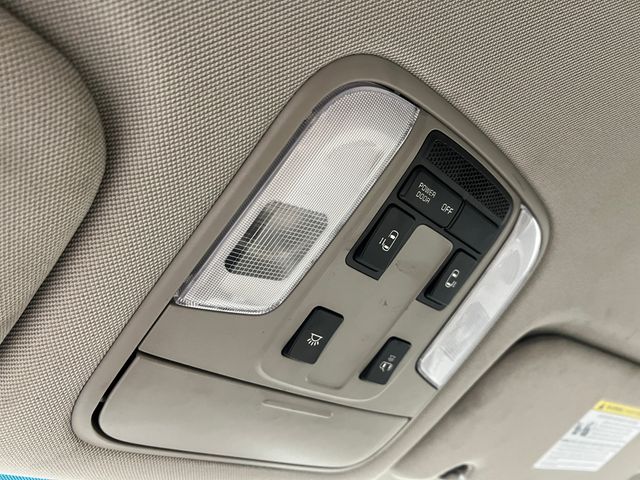 2020 Silky Silver Kia Sedona LX FWD Van