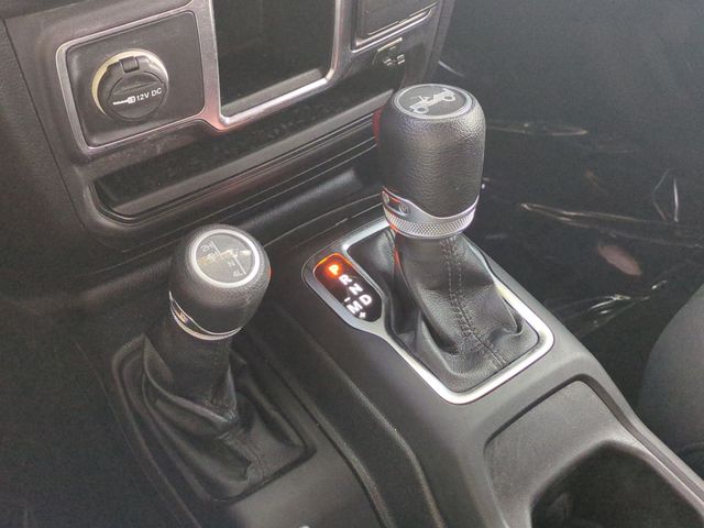 Used 2019 Black Jeep Sport image 25