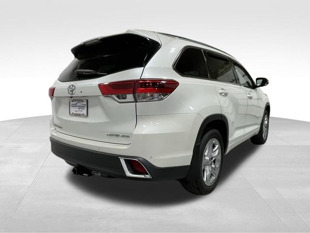 2018 Toyota Highlander Limited photo
