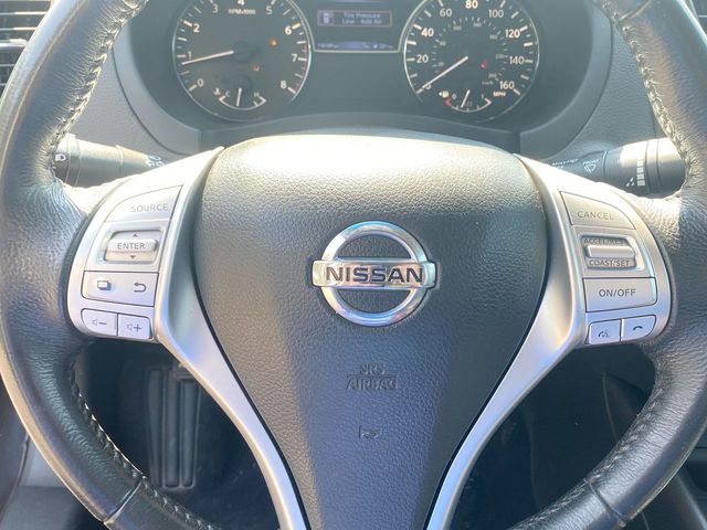 2016 Nissan Altima 2.5 SR 11