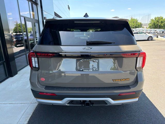 New 2026 Gray Ford Tremor image 4
