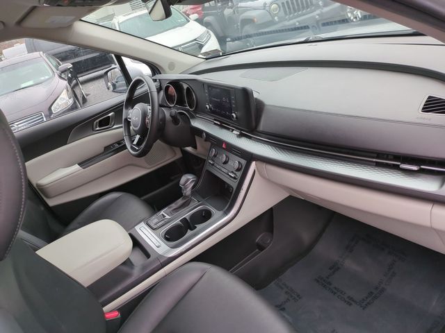 used 2023 Kia Carnival car, priced at $26,411