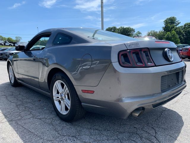 2014 Ford Mustang V6 3