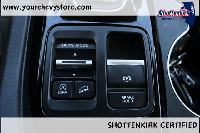Used 2025 Honda Pilot SUV