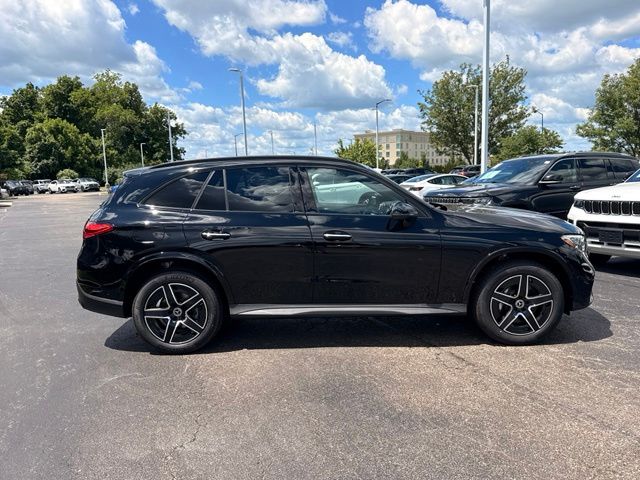 New 2026 Black Mercedes-Benz GLC 300 image 4