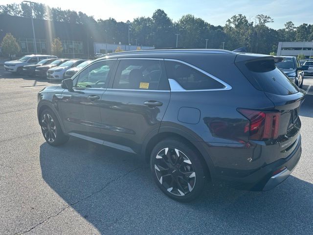 Used 2025 Gray Kia EX image 5