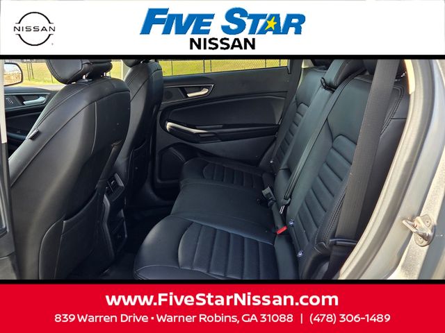 Used 2024 Silver Ford SE image 6