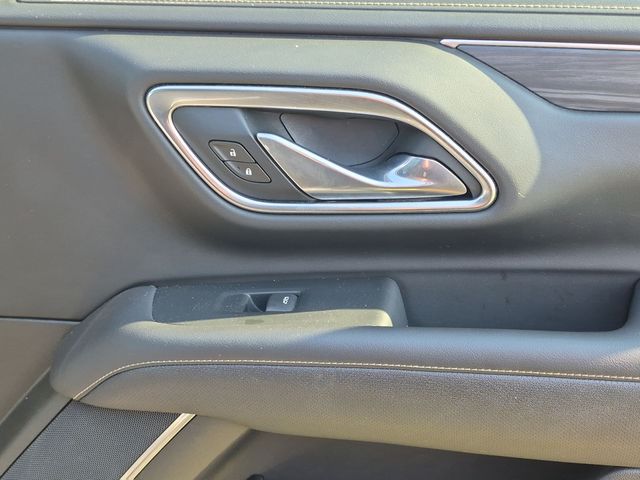 Used 2021 Black GMC SLT image 36