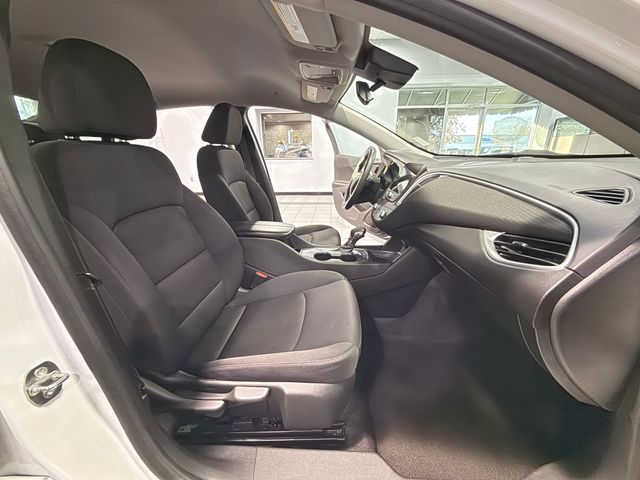 2023 Chevrolet Malibu LT White at Davis Toyota of Orangeburg