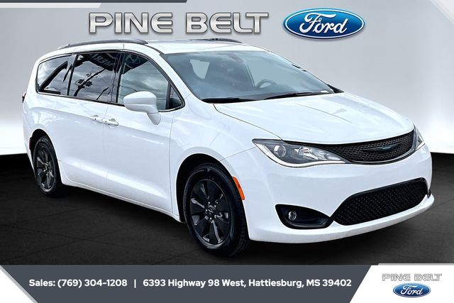 Chrysler Pacifica Hybrid Touring L FWD