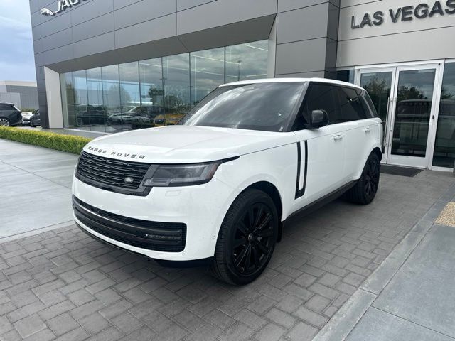 Fuji White 2025 Land Rover Range Rover SUV / Crossover All-Wheel Drive 8-Speed Automatic