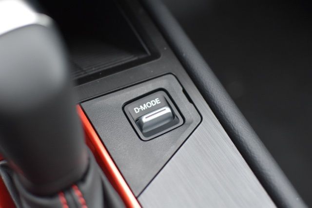 New 2025 Nissan Kicks SR