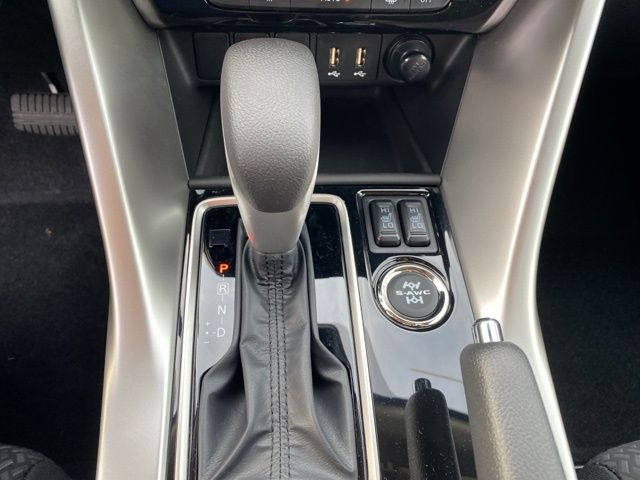 MitsubishiEclipse Cross30