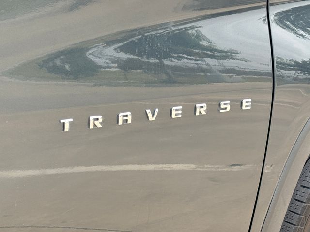 Used 2021 Chevrolet Traverse SUV