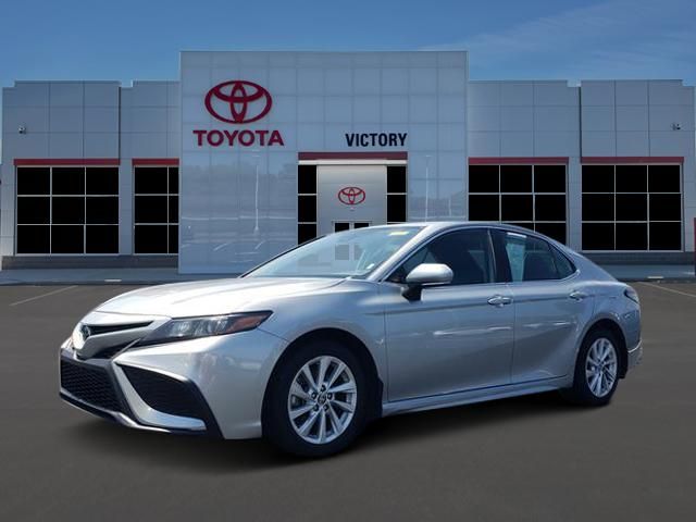2024 Toyota Camry SE FWD