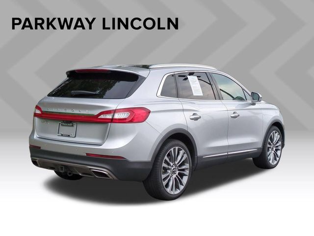 Used 2016 Silver Lincoln Reserve image 5