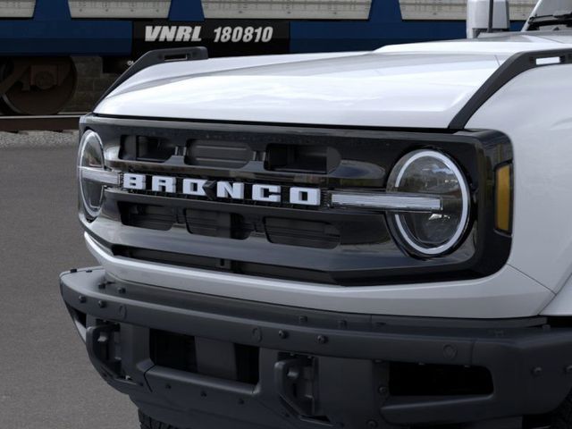 2024 Ford Bronco Outer Banks 19