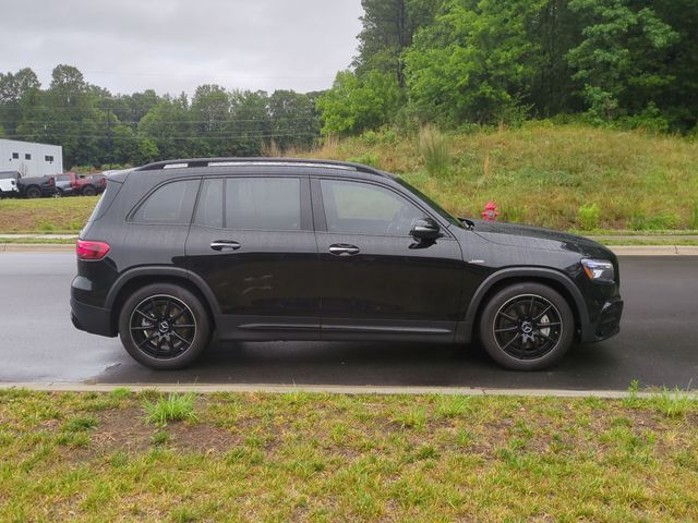 Used 2025  Mercedes-Benz GLB 35 AMG® image 14