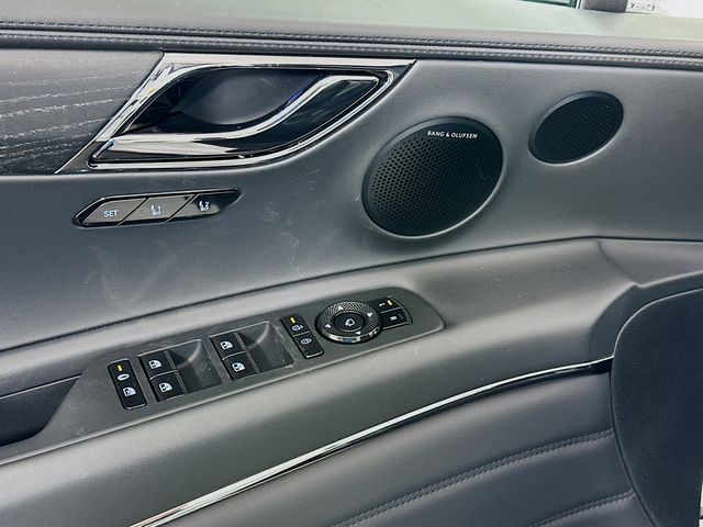 Thumbnail: 2026 Genesis GV80 - 19