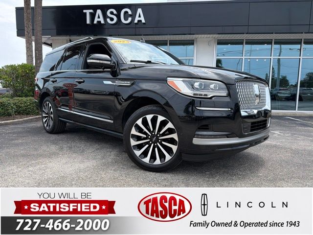 Black Metallic 2023 Lincoln Navigator SUV / Crossover Four-Wheel Drive Automatic