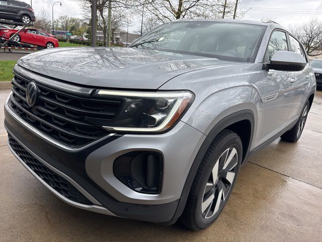 2024 Volkswagen Atlas Cross Sport 2.0T SE w/Technology