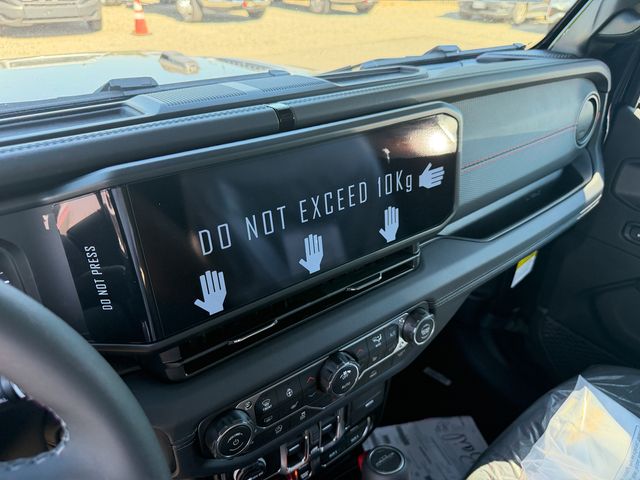 new 2026 Jeep Gladiator car, priced at $57,100