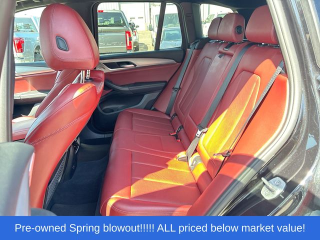 Used 2022 Black Sapphire Metallic BMW sDrive30i image 18