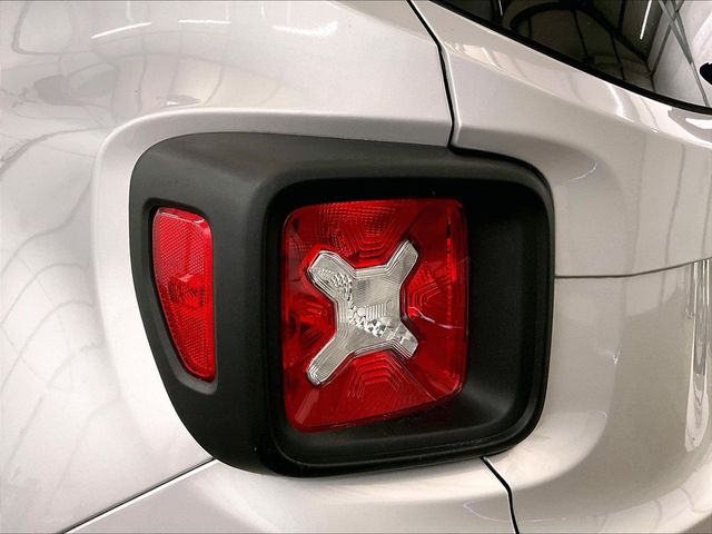 2021 Jeep Renegade Latitude Silver at South Hills Kia
