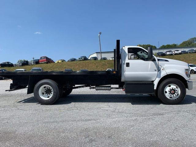 2025 Ford F-650SD Base 6