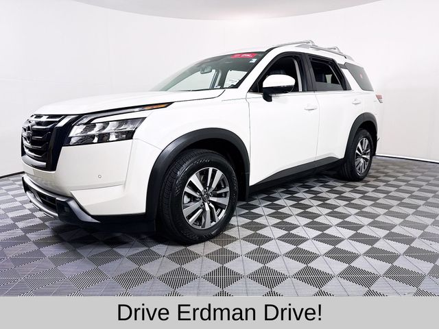 Used 2023 Nissan Pathfinder SUV