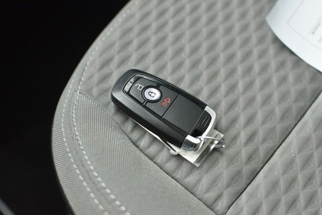 Used 2022 Ford Escape Hybrid SE 4D Sport Utility