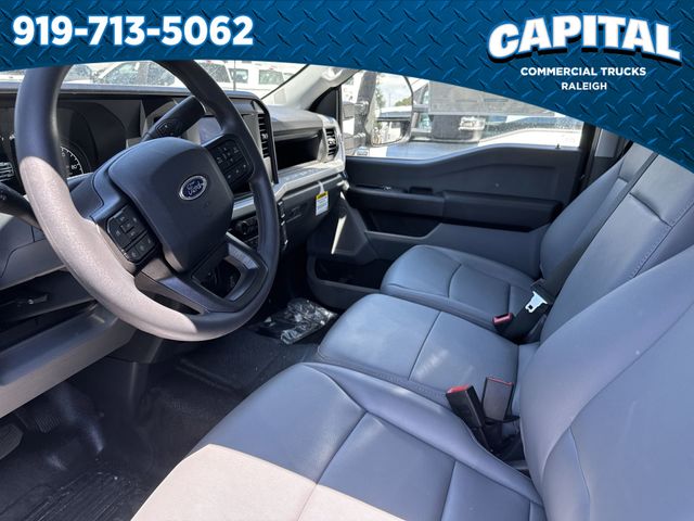 2025 Ford F-550 Super Duty Chassis Cab XL - Photo 19