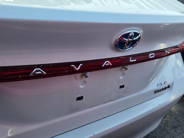 2022 Toyota Avalon - $28,340