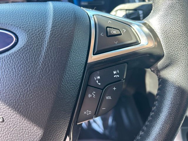 Used 2024 Silver Ford SEL image 23