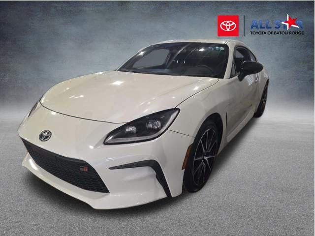Halo 2023 Toyota GR86 Coupe Rear-Wheel Drive 6-Speed Manual