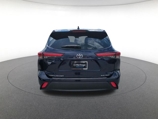 used 2022 Toyota Highlander car, priced at $32,771