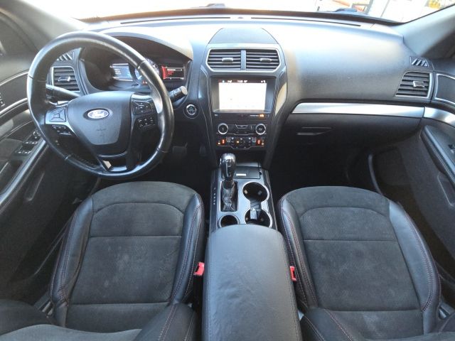 2019 Ford Explorer XLT:L166585A